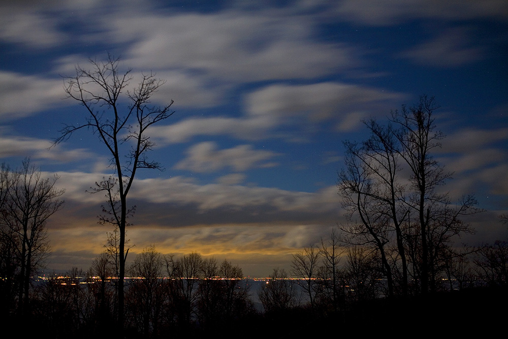 Moon setting over Winchester VA, Guy Sagi